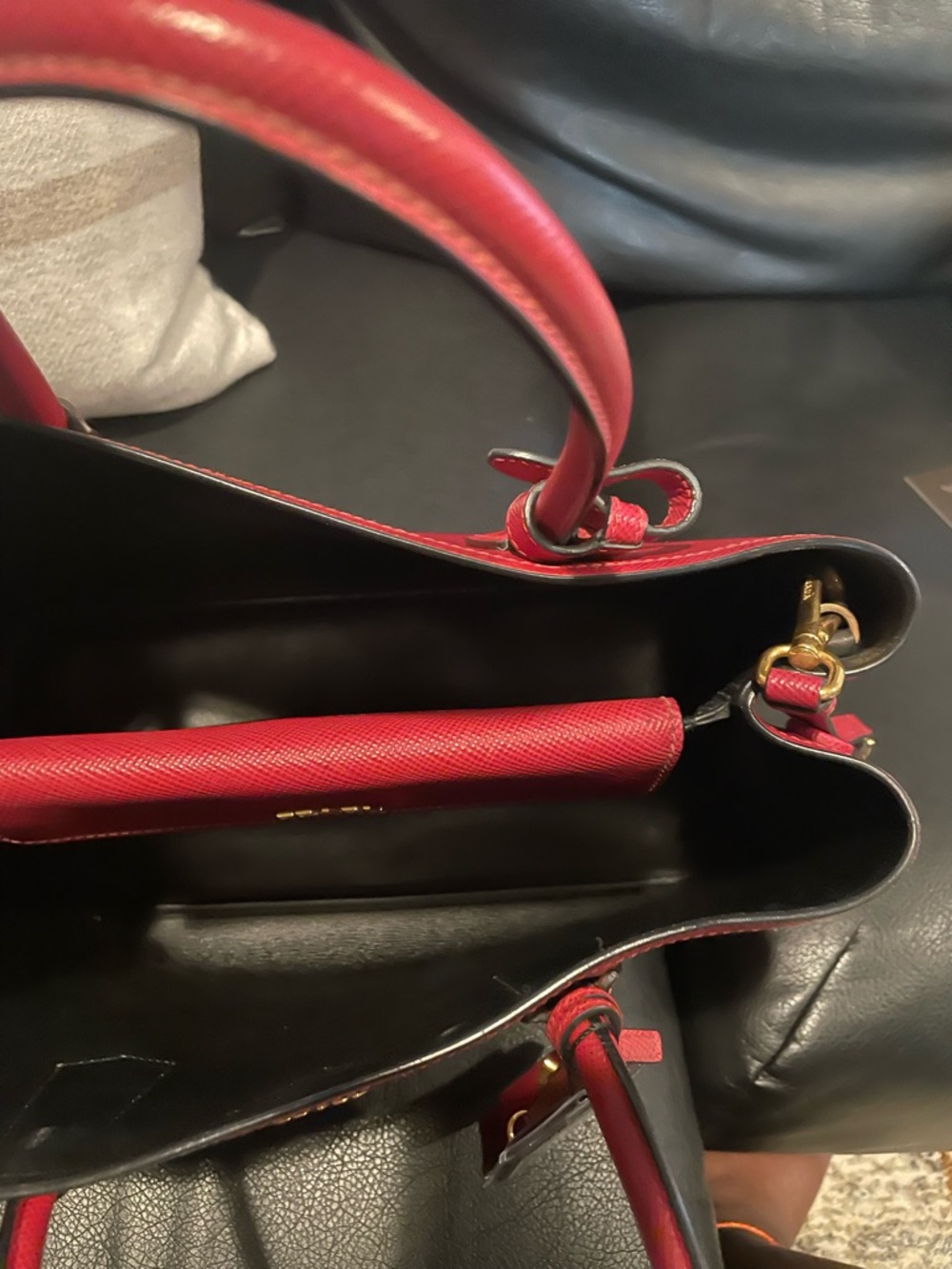 Prada  double medium Red Saffiano Leather bag with Adjustable Strap - Picture 8 of 8